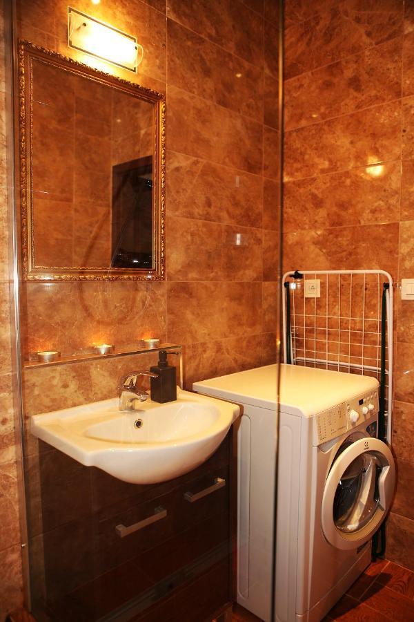 City Center Apartment In Middle Of 브라티슬라바 외부 사진